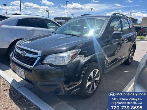 Crystal Black Silica 2017 Subaru Forester 2.5i