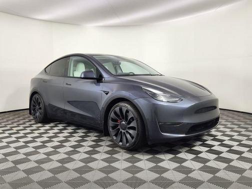 Midnight Silver Metallic 2023 Tesla Model Y Performance