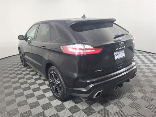 2022 Ford Edge ST