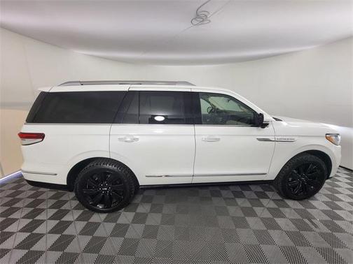 2022 Lincoln Navigator Reserve