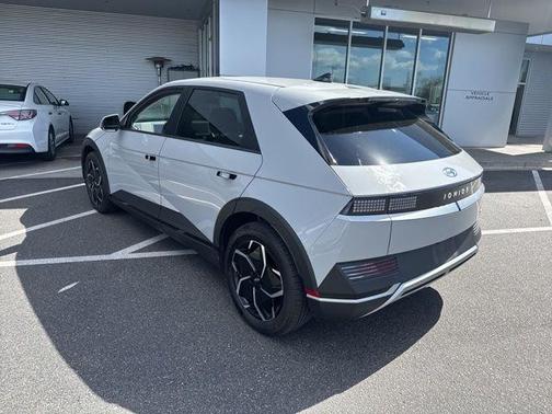 Cyber Gray 2024 Hyundai IONIQ 5 SEL