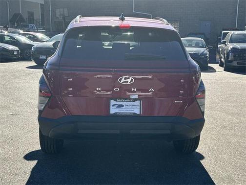 2025 Hyundai KONA SEL