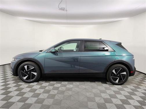 2026 Hyundai IONIQ 5 SE