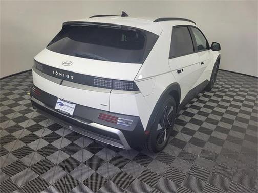 2025 Hyundai IONIQ 5 SEL