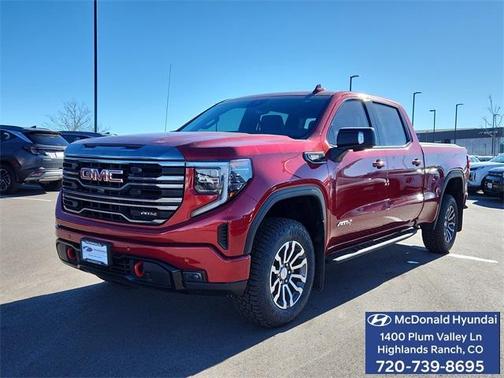 2023 GMC Sierra 1500 AT4