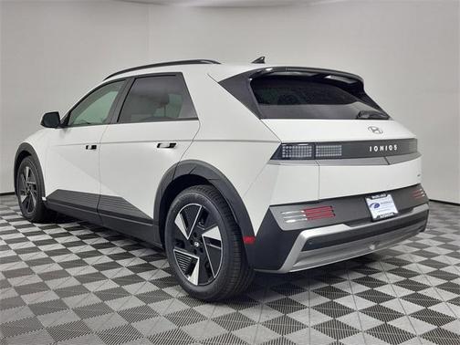 2025 Hyundai IONIQ 5 SEL