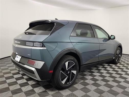 2026 Hyundai IONIQ 5 SE