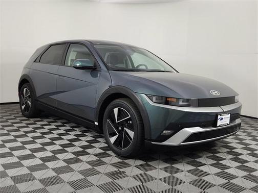 2026 Hyundai IONIQ 5 SE