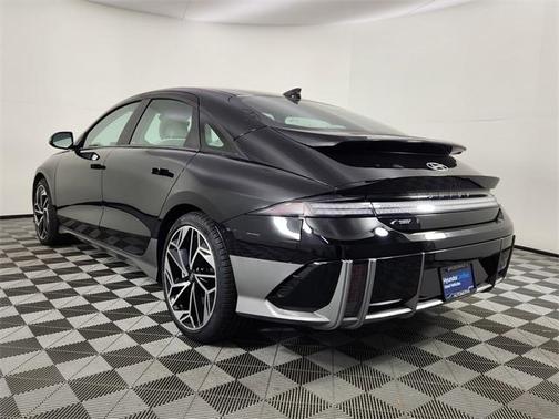 2023 Hyundai IONIQ 6 SEL