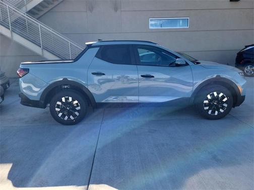 2025 Hyundai SANTA CRUZ SEL Activity