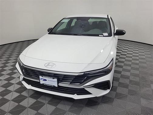 2025 Hyundai ELANTRA HEV SEL Sport