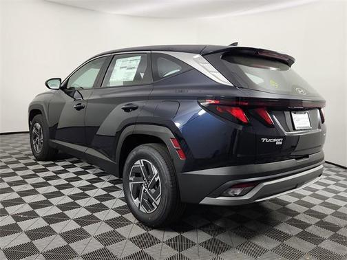 2026 Hyundai TUCSON Hybrid Blue SE