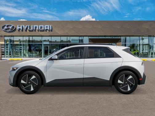 2025 Hyundai IONIQ 5 SEL