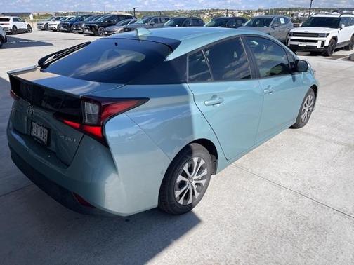 2021 Toyota Prius LE