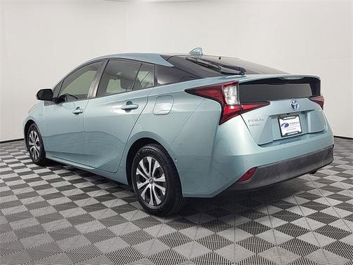 2021 Toyota Prius LE
