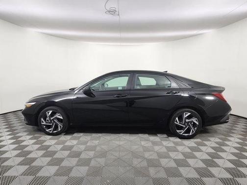 Black 2025 Hyundai ELANTRA HEV SEL