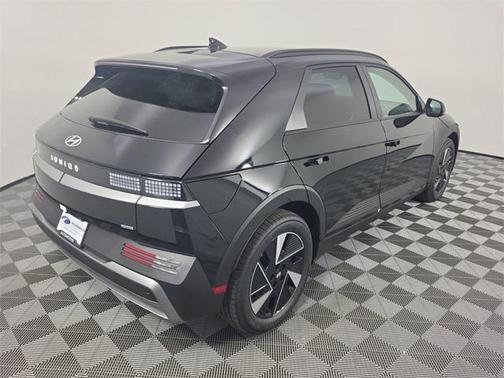 2025 Hyundai IONIQ 5 SEL
