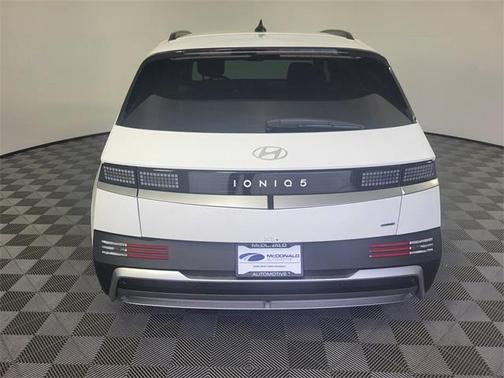 2025 Hyundai IONIQ 5 SEL