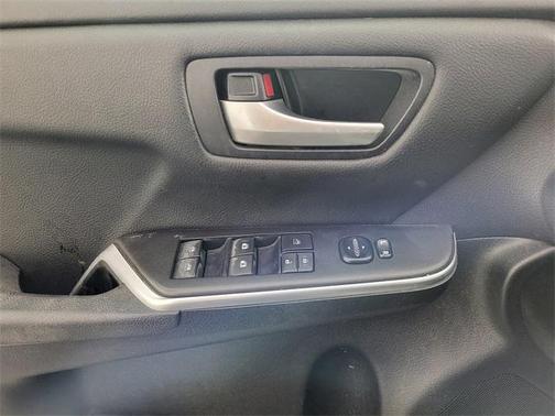 2017 Toyota Camry XLE