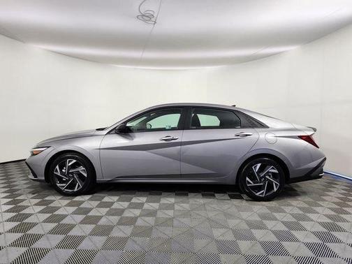 Metal 2025 Hyundai ELANTRA SEL Sport
