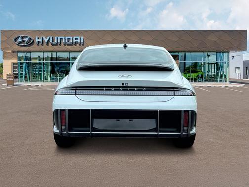 2025 Hyundai IONIQ 6 Limited