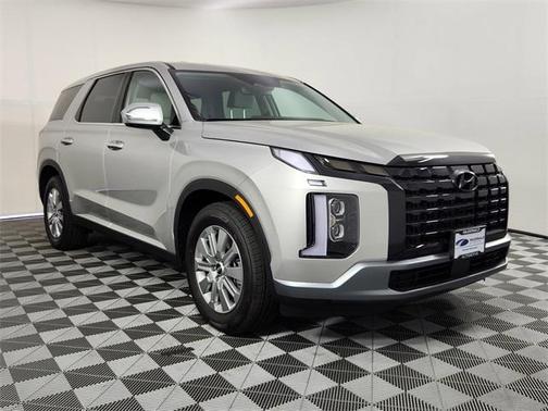 2025 Hyundai PALISADE SE