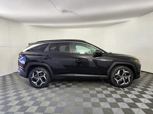 Phantom Black 2022 Hyundai TUCSON SEL
