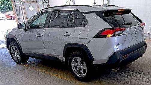 Silver Sky Metallic 2022 Toyota RAV4 Hybrid XLE