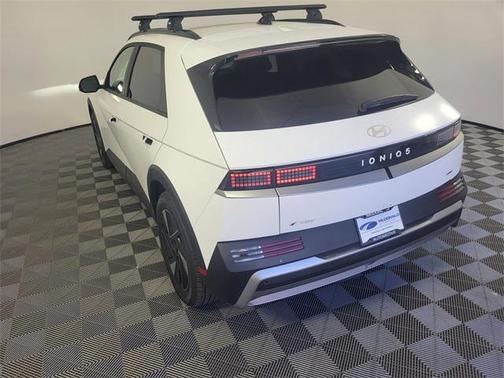 2025 Hyundai IONIQ 5 SEL