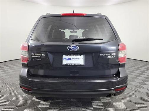 2016 Subaru Forester 2.5i