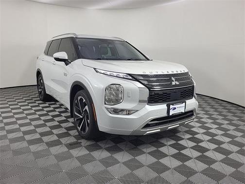 2023 Mitsubishi Outlander PHEV SEL