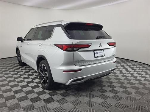 2023 Mitsubishi Outlander PHEV SEL