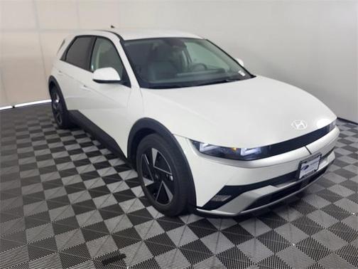 2025 Hyundai IONIQ 5 SE