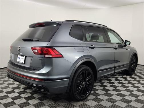 2022 Volkswagen Tiguan 2.0T SE R-Line Black