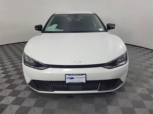 2024 Kia EV6 Light