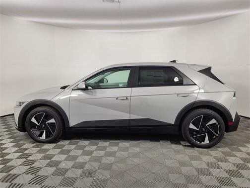 2026 Hyundai IONIQ 5 SE