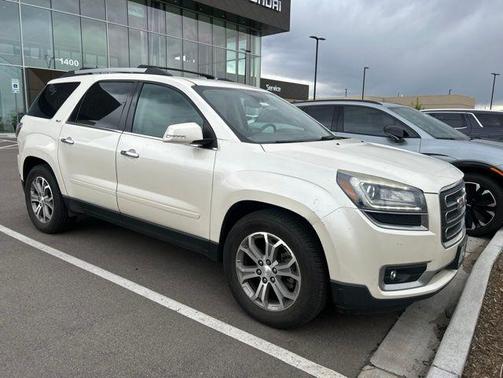 White Diamond Clearcoat 2015 GMC Acadia SLT-2