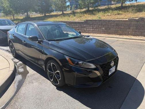 Black 2023 Nissan Altima 2.5 SR