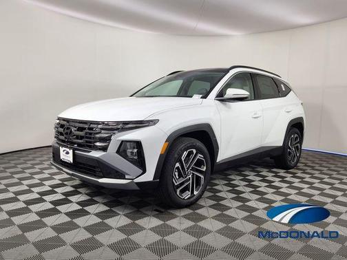 Pearl 2026 Hyundai TUCSON Hybrid Limited