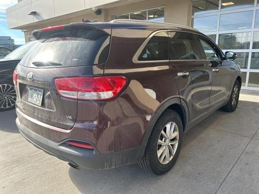 2016 Kia Sorento LX