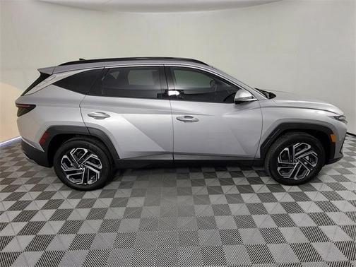 2025 Hyundai TUCSON Hybrid Limited