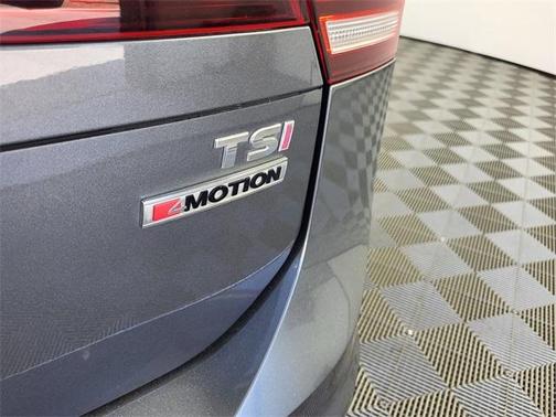 2018 Volkswagen Tiguan 2.0T SE