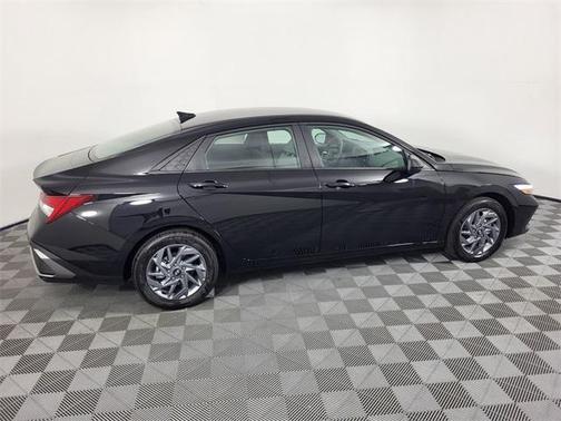 2025 Hyundai ELANTRA HEV Blue
