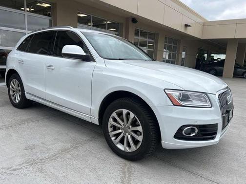 Ibis White 2015 Audi Q5 2.0T Premium Plus