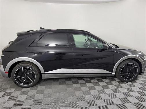 2025 Hyundai IONIQ 5 Limited