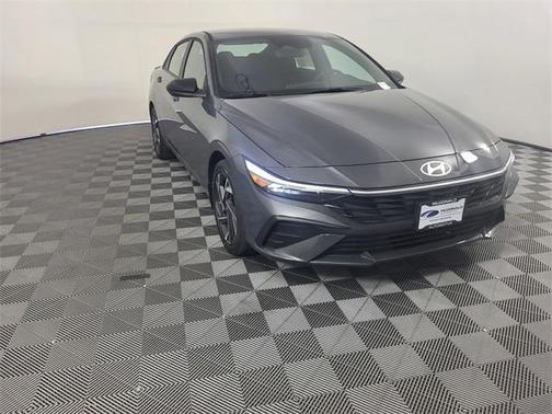 2025 Hyundai ELANTRA HEV SEL Sport