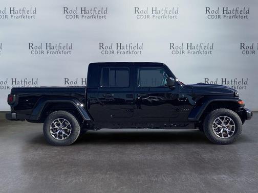 Black Clearcoat 2026 Jeep Gladiator Sport S