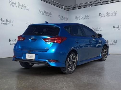 2016 Scion iM Base