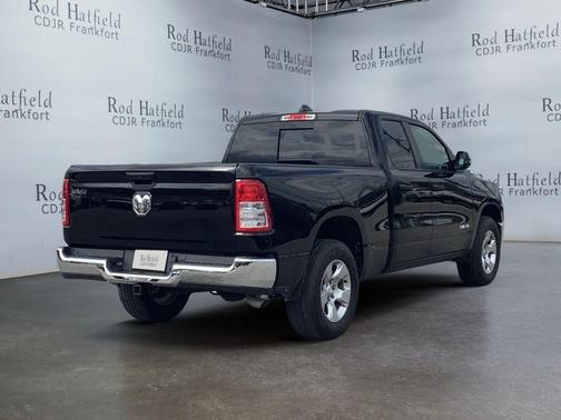 Diamond Black Crystal Pearlcoat 2023 RAM 1500 Big Horn/Lone Star