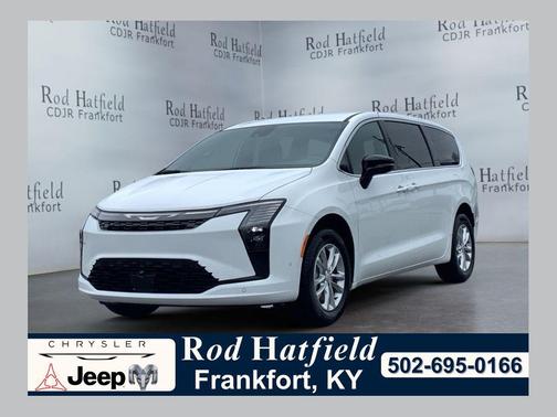 Bright White Clearcoat 2027 Chrysler Pacifica L